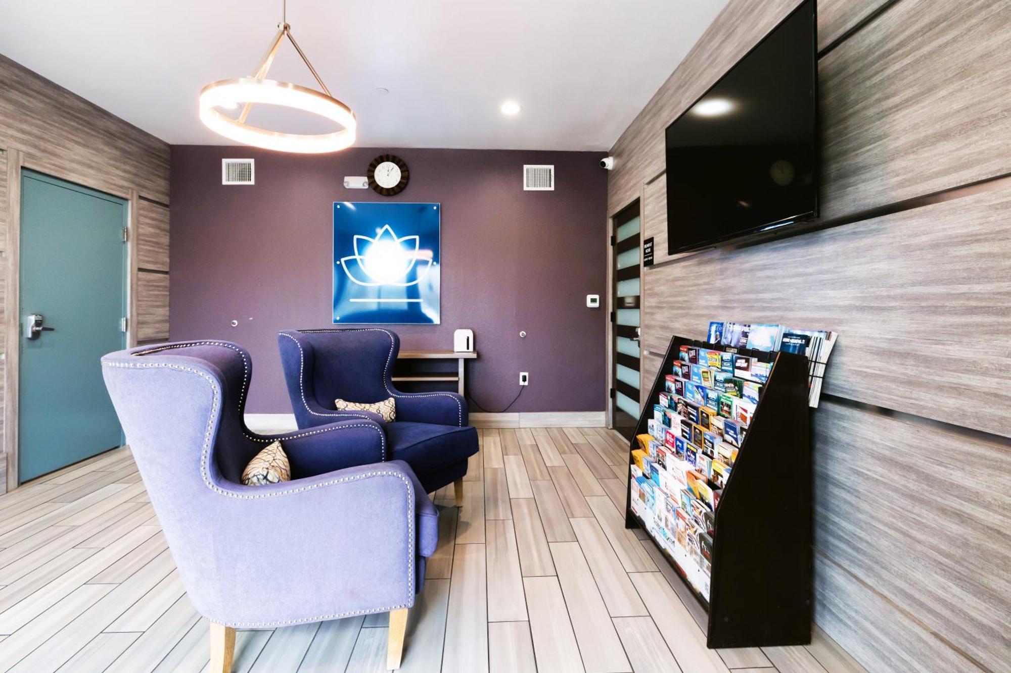 Hotel Blue Spring Esterno foto